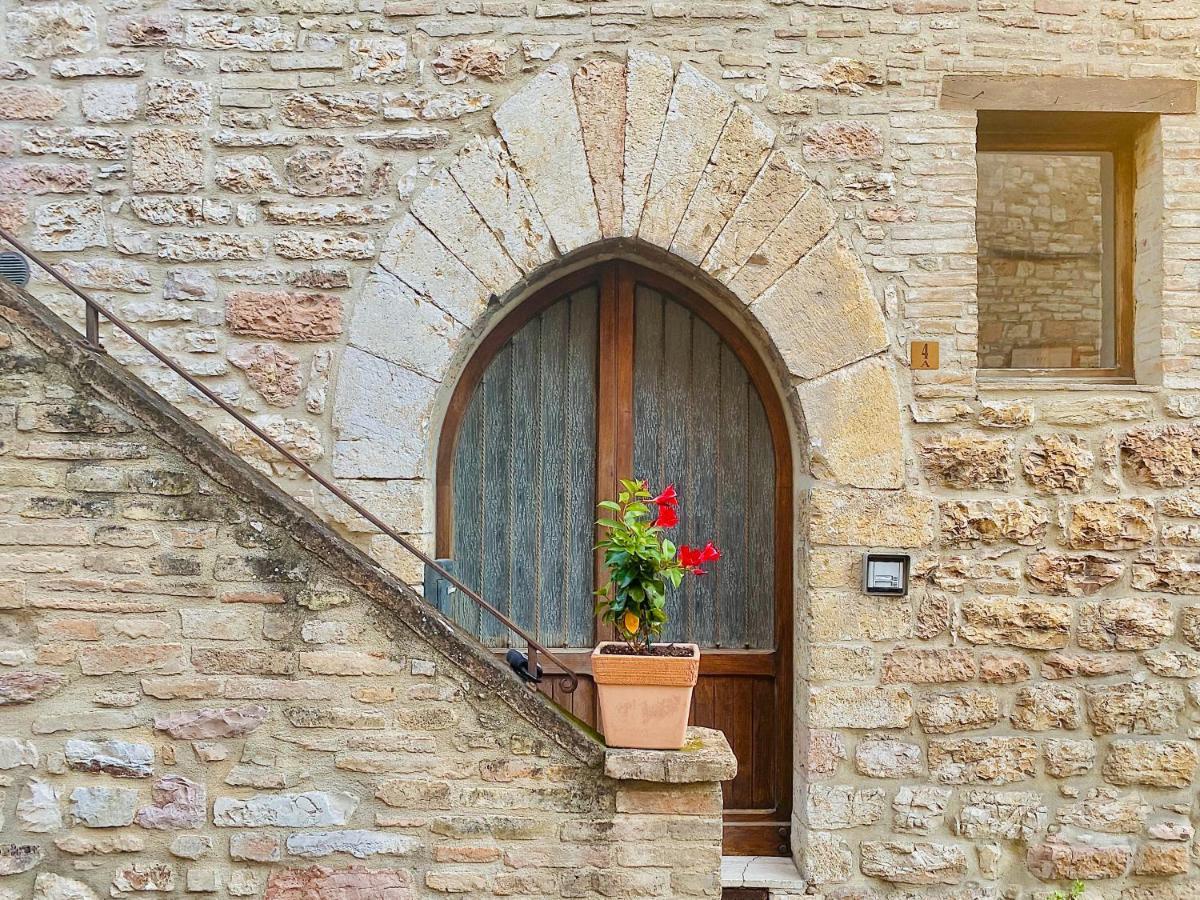 Assisi Anfiteatro Romano Buitenkant foto